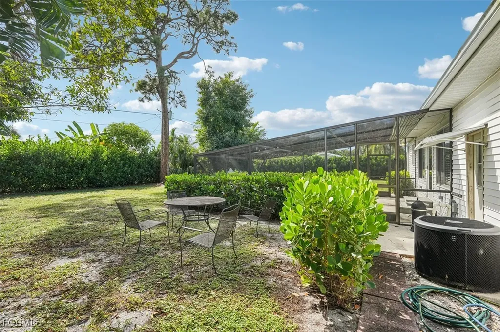 4331 Tarpon Avenue SW Bonita Springs FL 34134