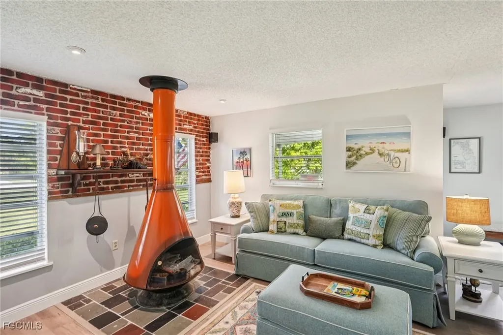 4331 Tarpon Avenue SW Bonita Springs FL 34134