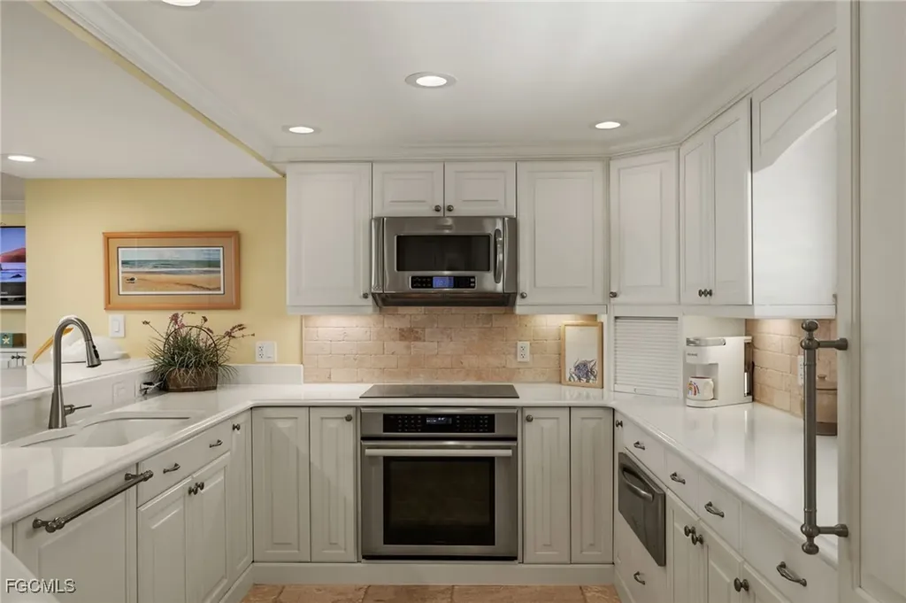 1401 Middle Gulf Drive Sanibel FL 33957