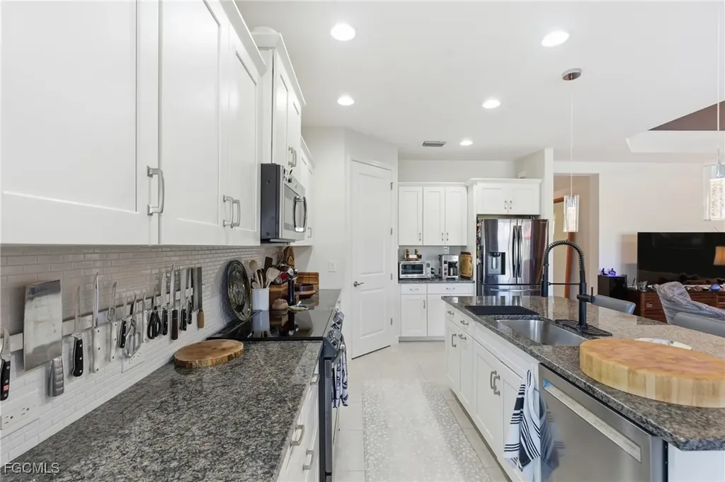 7755 Cypress Walk Drive Fort Myers FL 33966