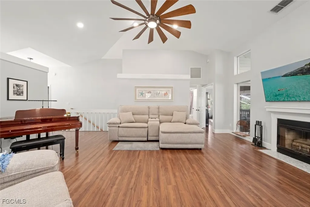 2011 Mitzi Lane Sanibel FL 33957