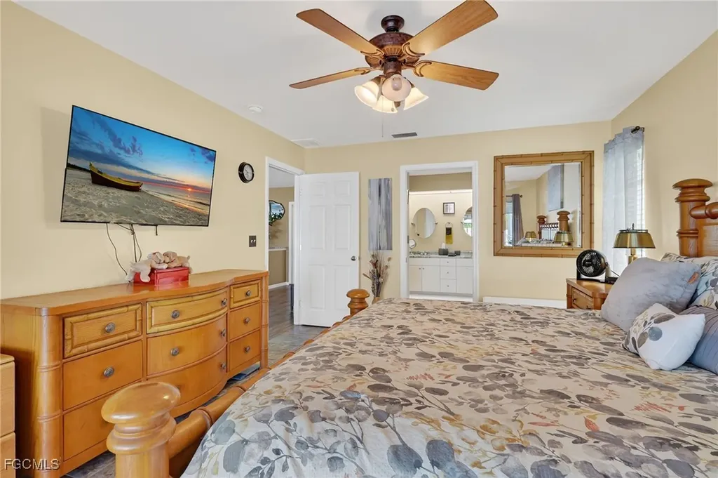 412 SE 13th Avenue Cape Coral FL 33990