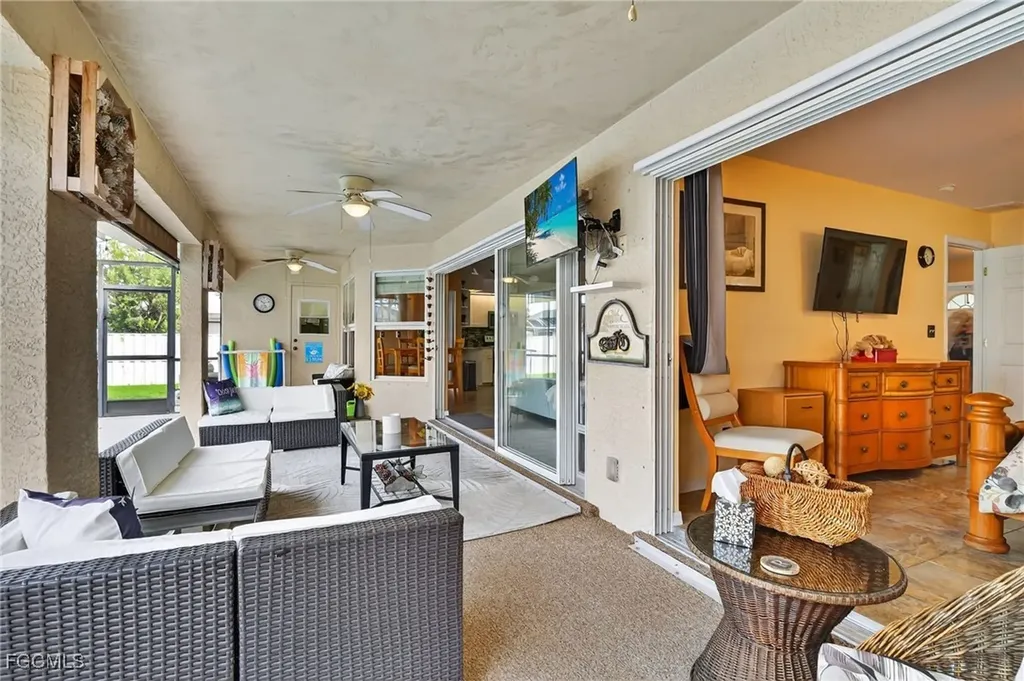 412 SE 13th Avenue Cape Coral FL 33990