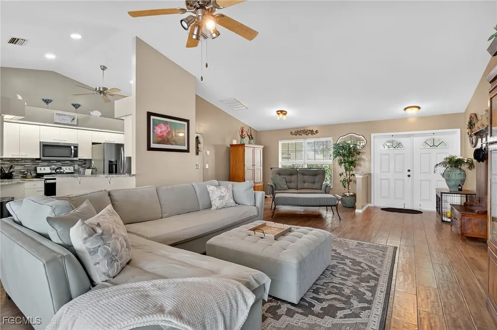 412 SE 13th Avenue Cape Coral FL 33990