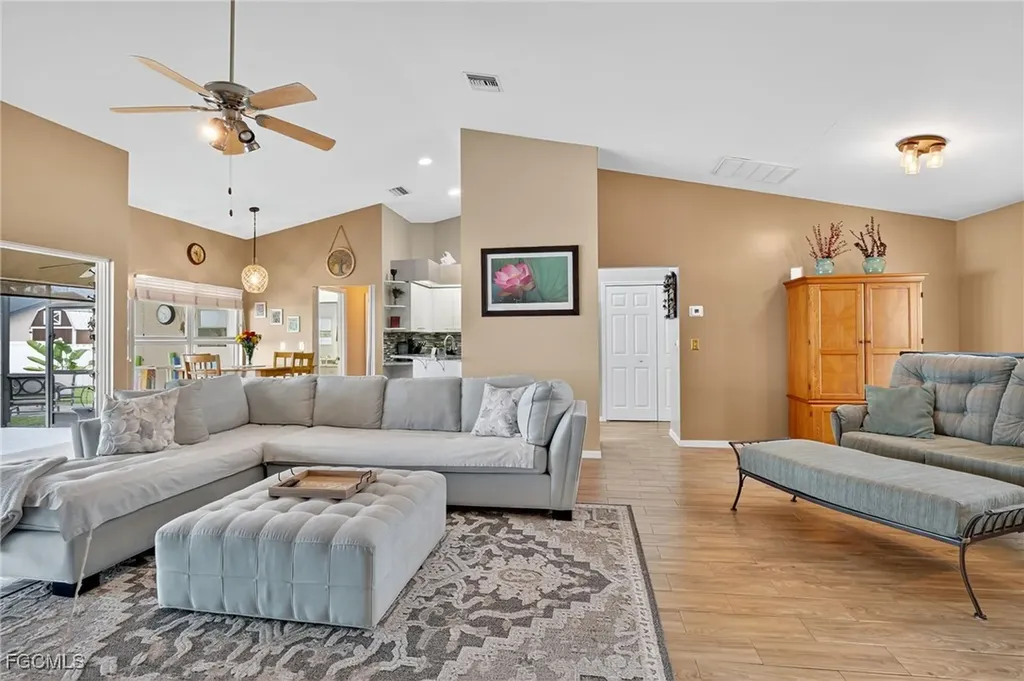 412 SE 13th Avenue Cape Coral FL 33990