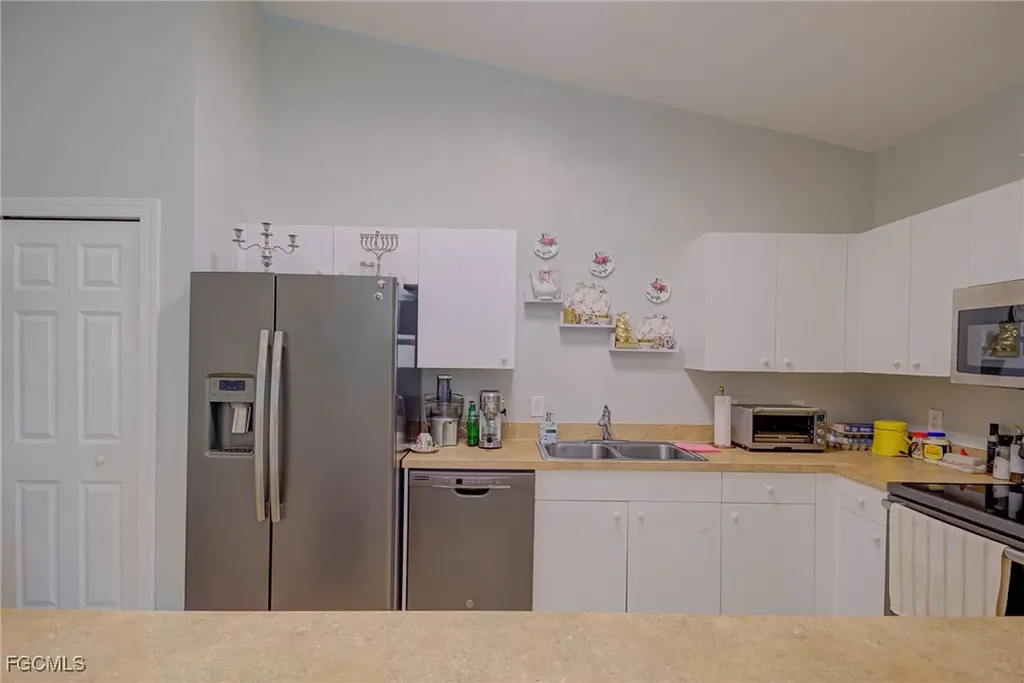 1050 Hancock Creek South Boulevard Cape Coral FL 33909