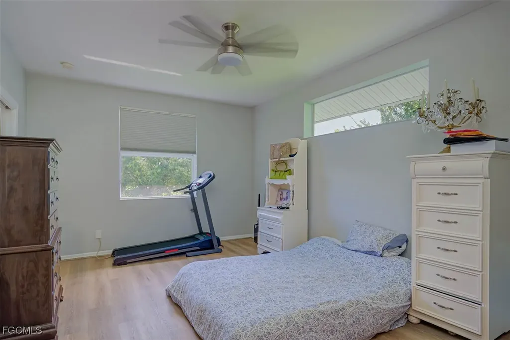 1050 Hancock Creek South Boulevard Cape Coral FL 33909