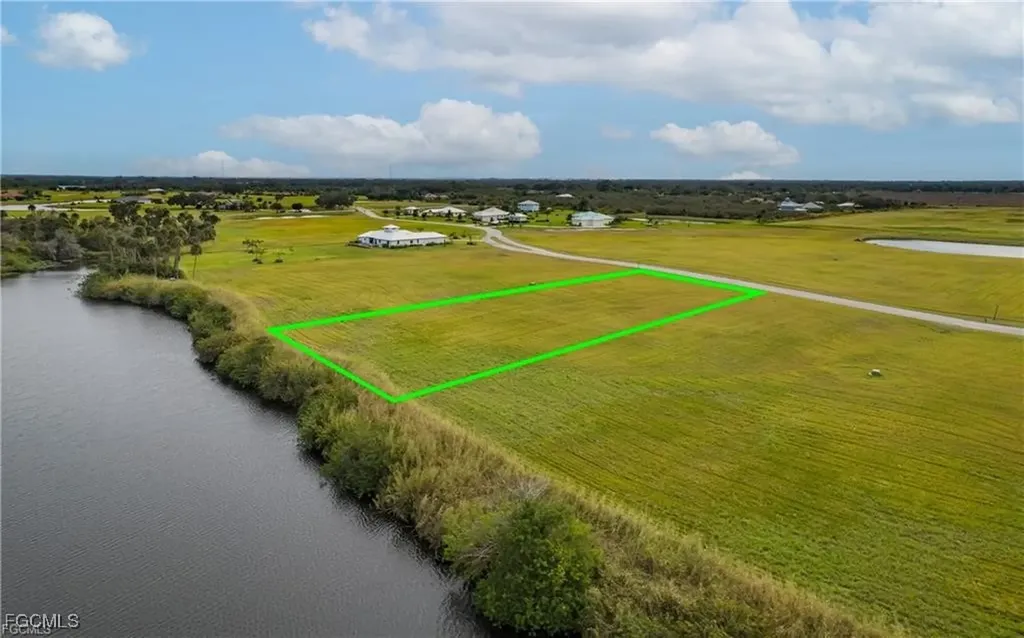 22797 Yellow Button Lane Alva FL 33920