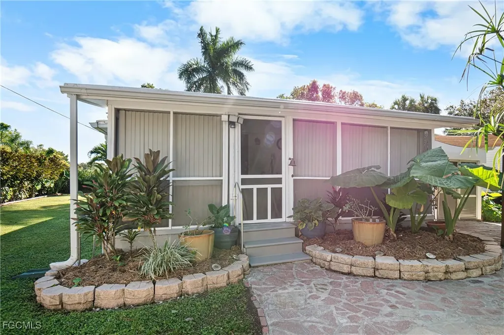 2256 Marina Park Drive Fort Myers FL 33905