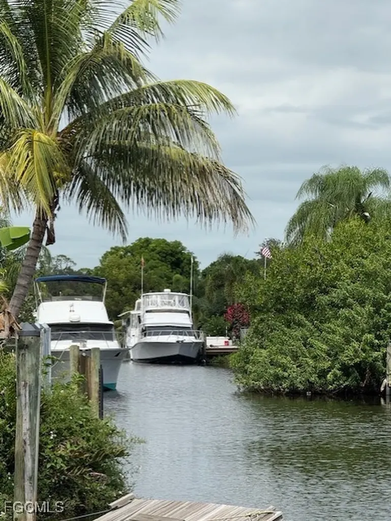 2256 Marina Park Drive Fort Myers FL 33905