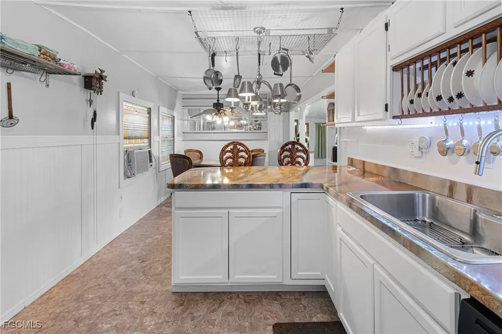 2256 Marina Park Drive Fort Myers FL 33905