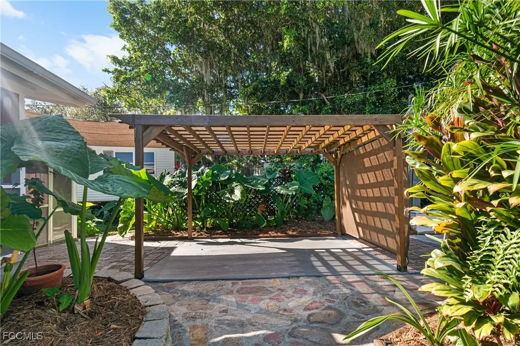 2256 Marina Park Drive Fort Myers FL 33905