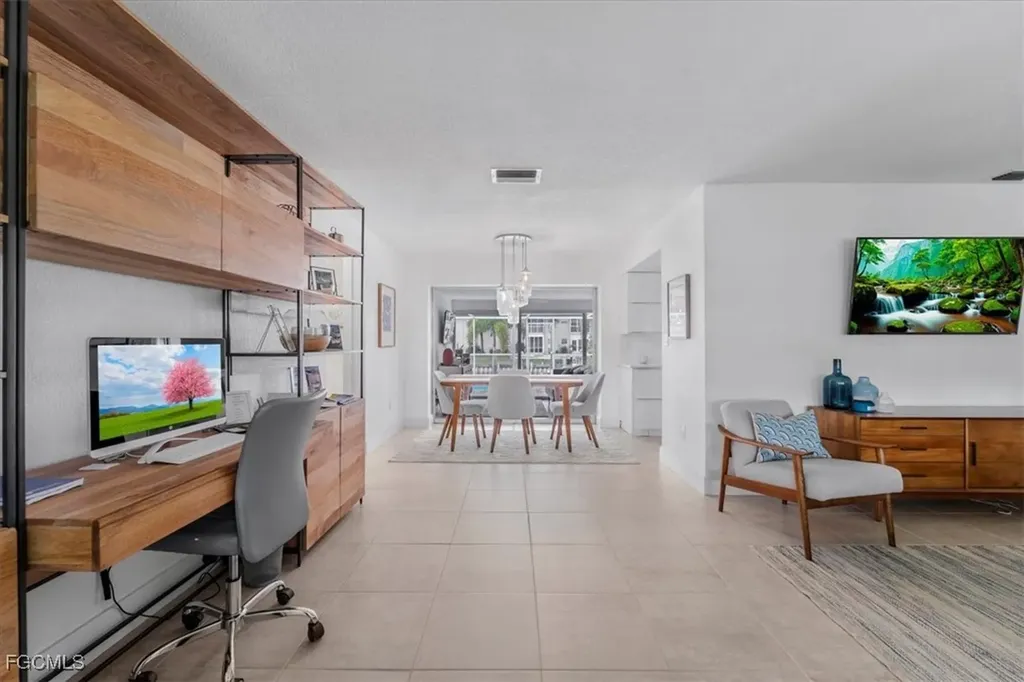 3908 SE 16th Place Cape Coral FL 33904