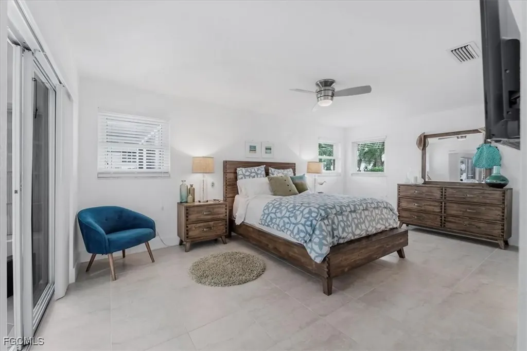 3908 SE 16th Place Cape Coral FL 33904