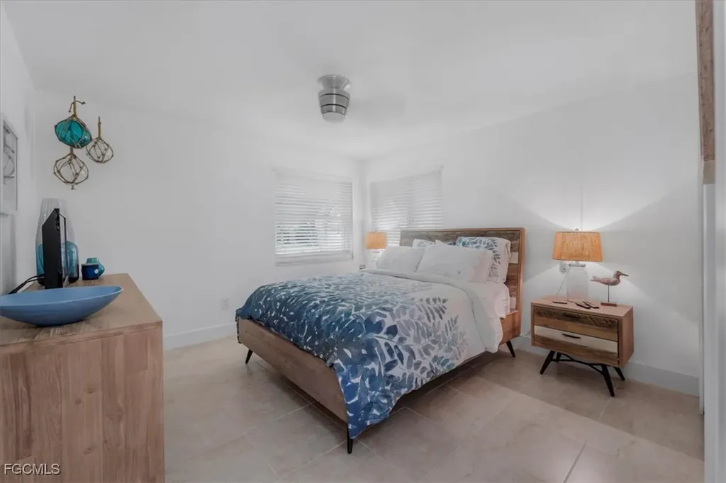 3908 SE 16th Place Cape Coral FL 33904