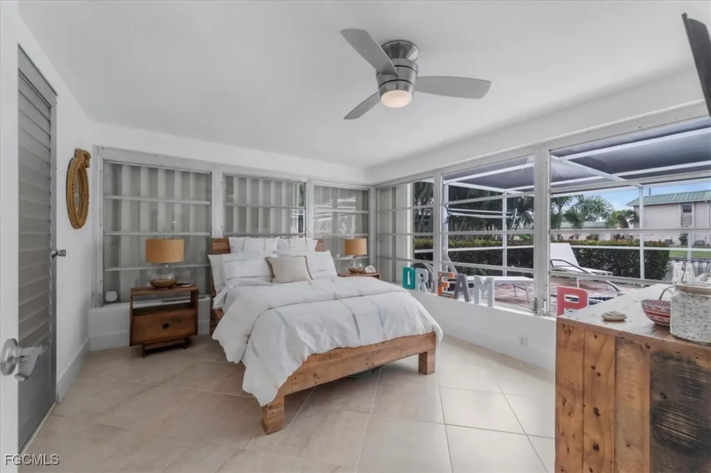 3908 SE 16th Place Cape Coral FL 33904
