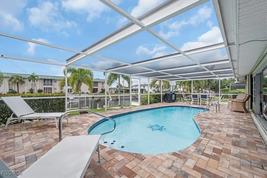 3908 SE 16th Place Cape Coral FL 33904