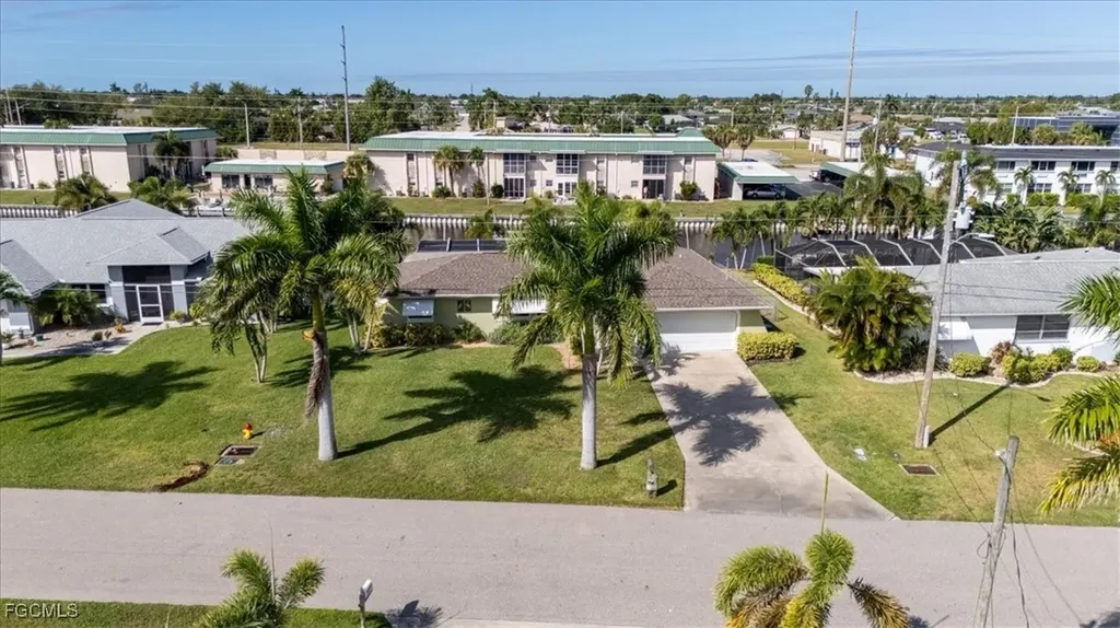3908 SE 16th Place Cape Coral FL 33904