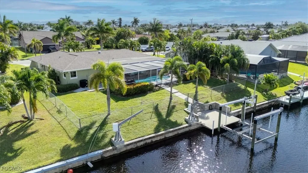 3908 SE 16th Place Cape Coral FL 33904