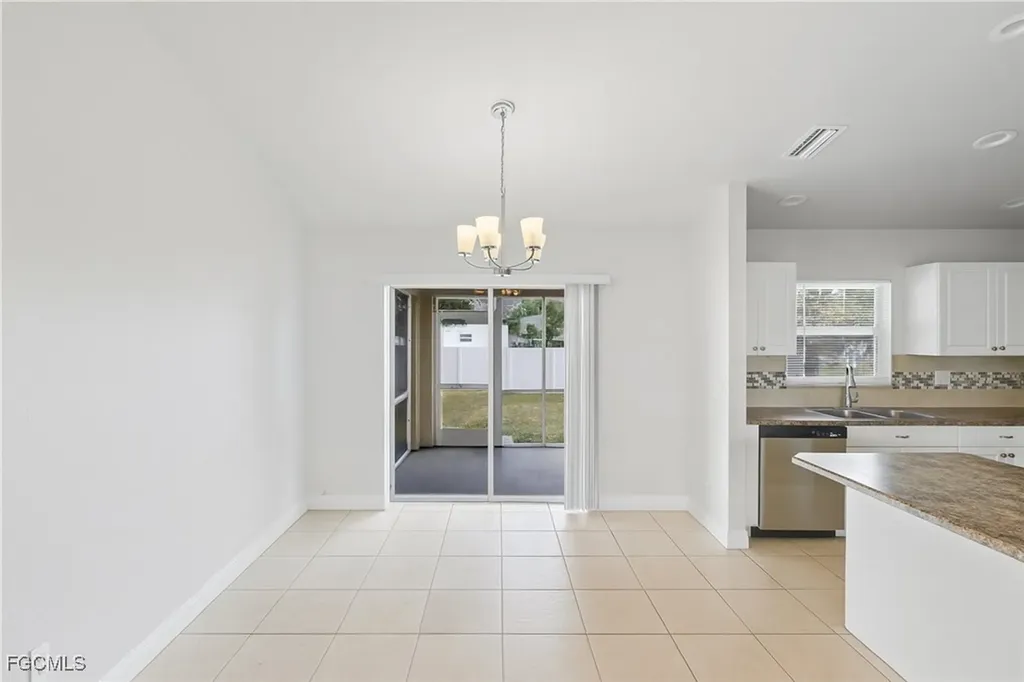 1252 NE 41st Street Cape Coral FL 33909