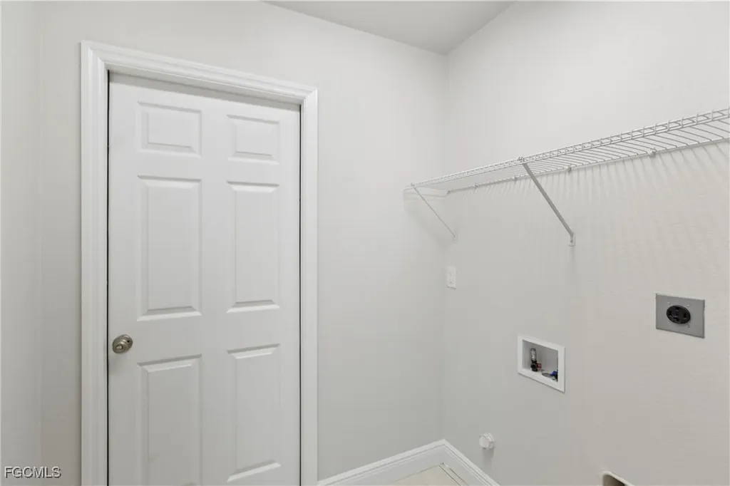 1252 NE 41st Street Cape Coral FL 33909