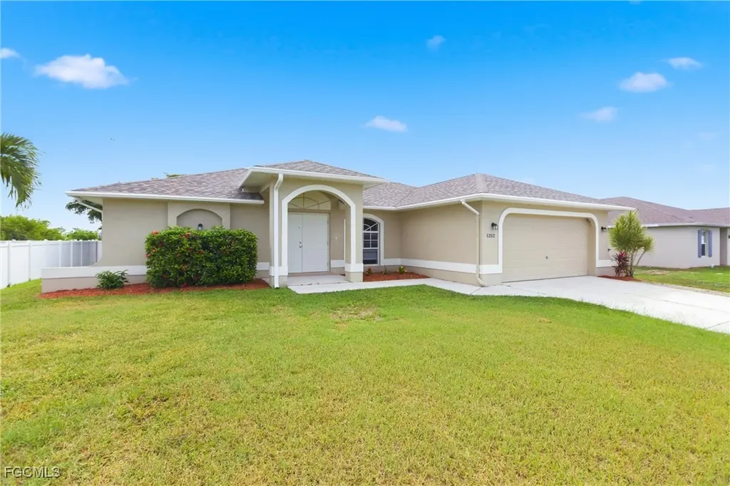 1252 NE 41st Street Cape Coral FL 33909