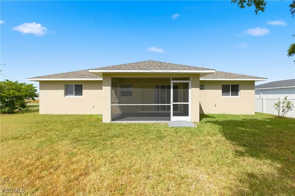 1252 NE 41st Street Cape Coral FL 33909