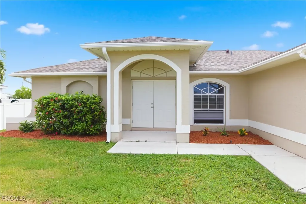 1252 NE 41st Street Cape Coral FL 33909