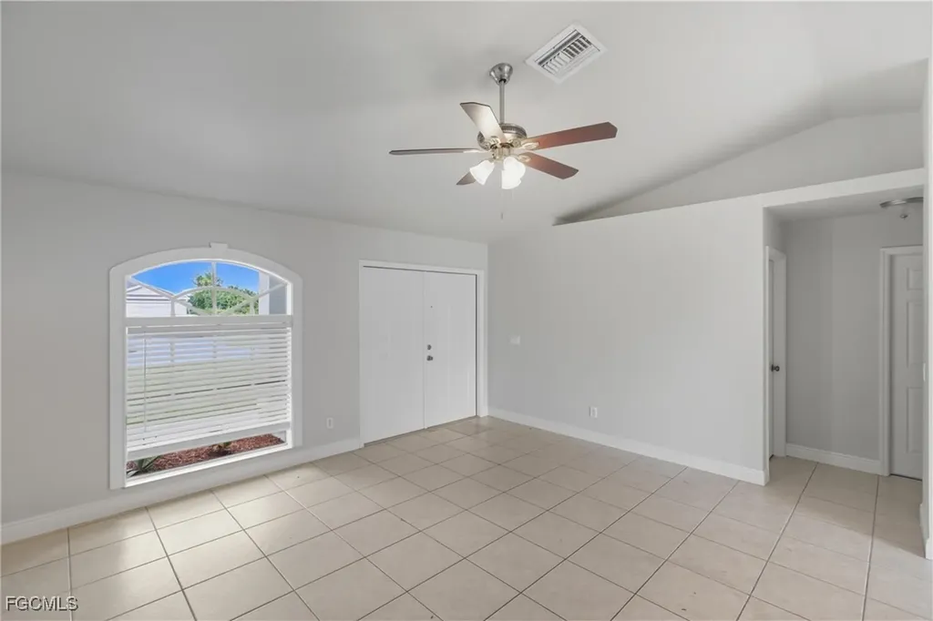 1252 NE 41st Street Cape Coral FL 33909