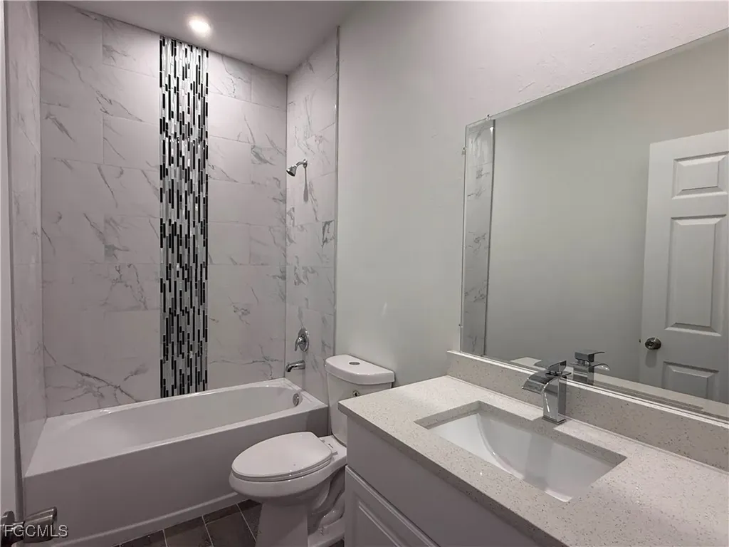 2508-2510 Hawalaska Street SW Lehigh Acres FL 33973