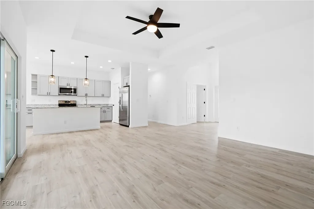 2507 53rd Street SW Lehigh Acres FL 33976