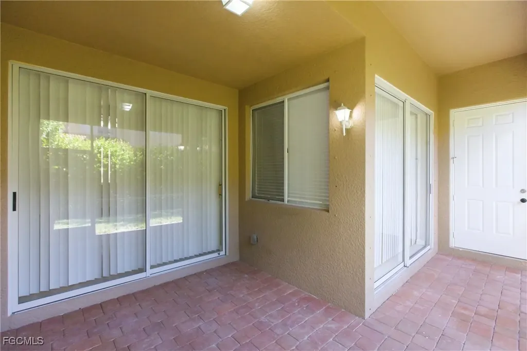 9656 Roundstone Circle Fort Myers FL 33967