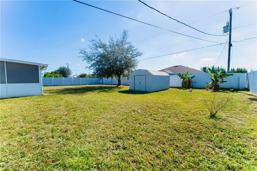 224 NE 9th Terrace Cape Coral FL 33909
