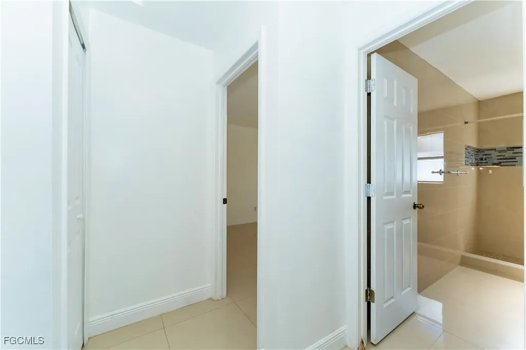 224 NE 9th Terrace Cape Coral FL 33909