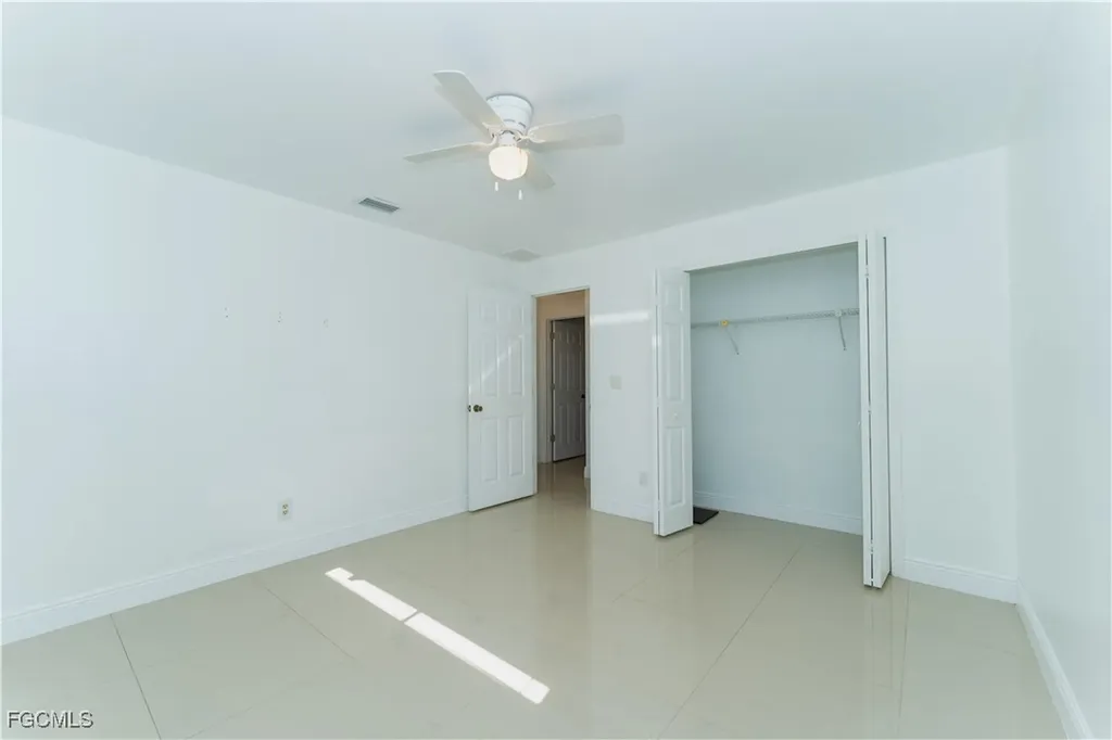 224 NE 9th Terrace Cape Coral FL 33909