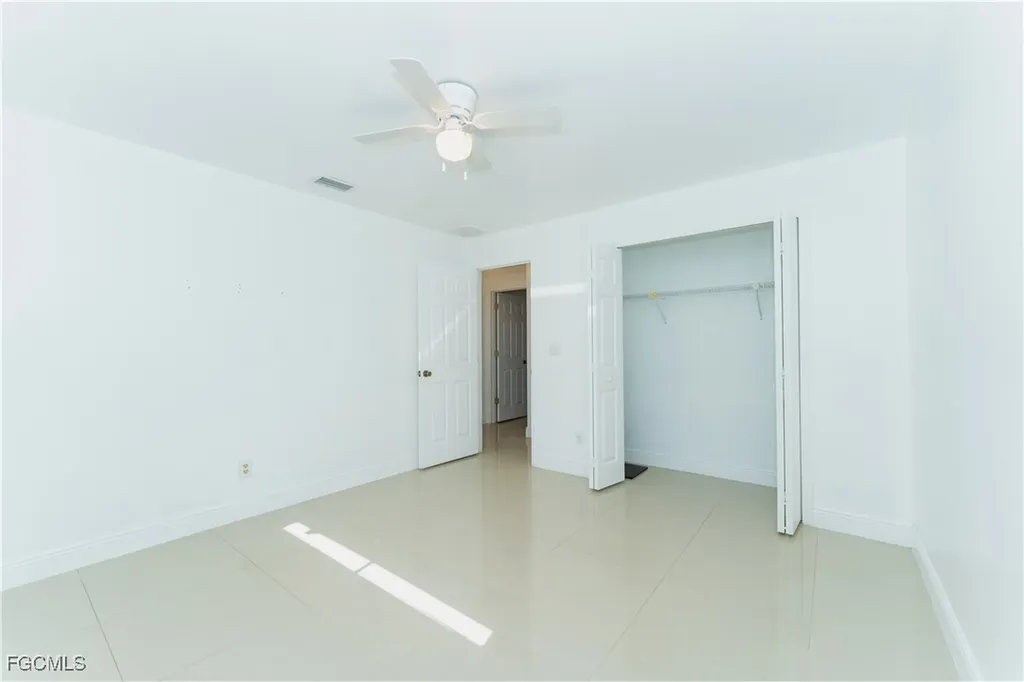 224 NE 9th Terrace Cape Coral FL 33909