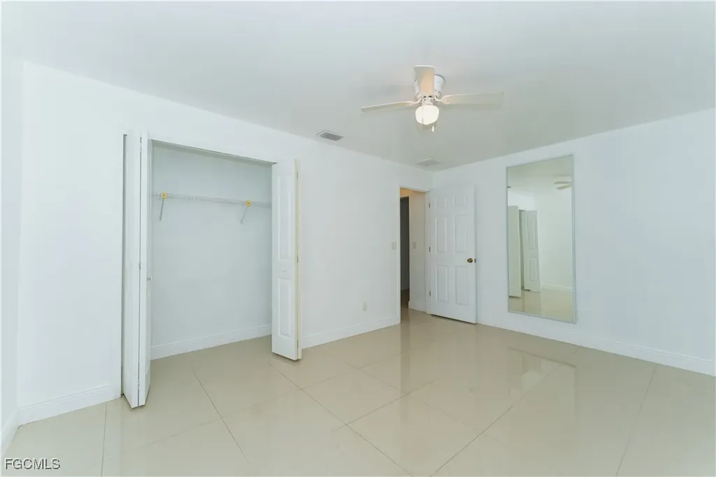 224 NE 9th Terrace Cape Coral FL 33909