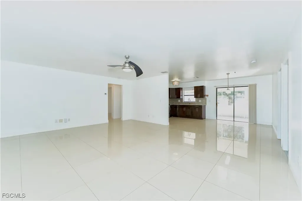 224 NE 9th Terrace Cape Coral FL 33909