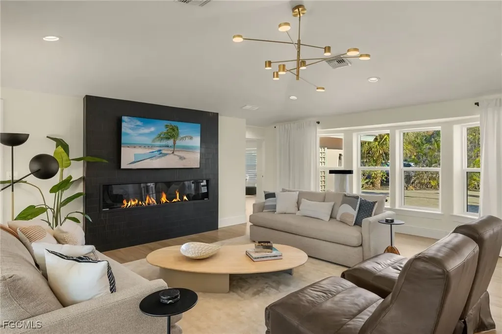 985 Oyster Court Sanibel FL 33957