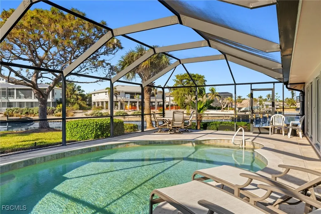985 Oyster Court Sanibel FL 33957