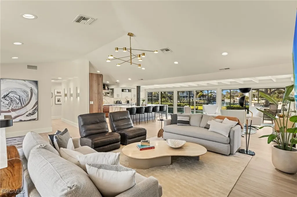 985 Oyster Court Sanibel FL 33957