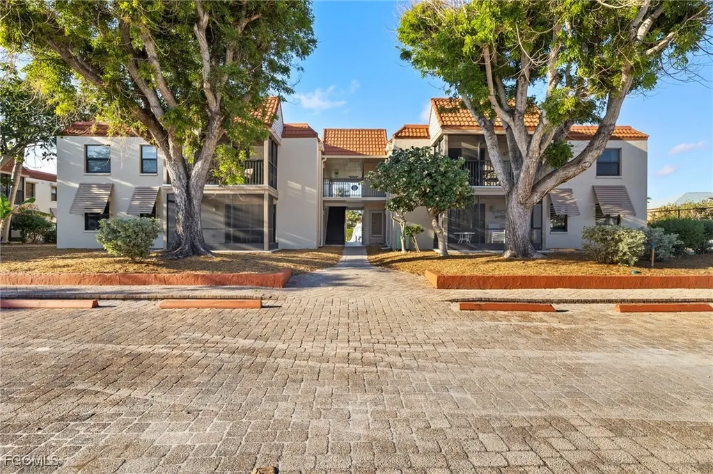 845 E Gulf Drive Sanibel FL 33957