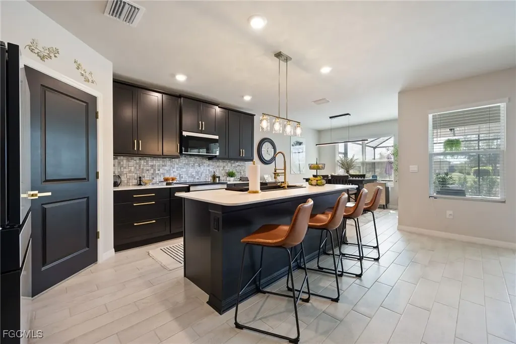 710 SW 15th Street Cape Coral FL 33991