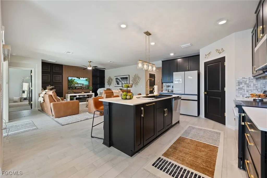 710 SW 15th Street Cape Coral FL 33991