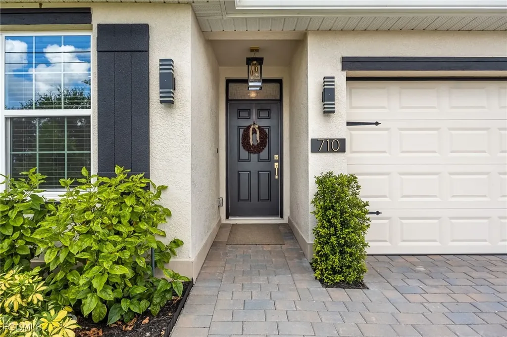 710 SW 15th Street Cape Coral FL 33991