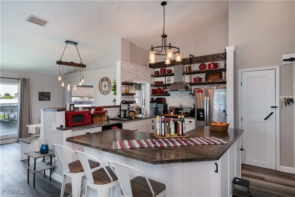 5505 SW 12th Avenue Cape Coral FL 33914