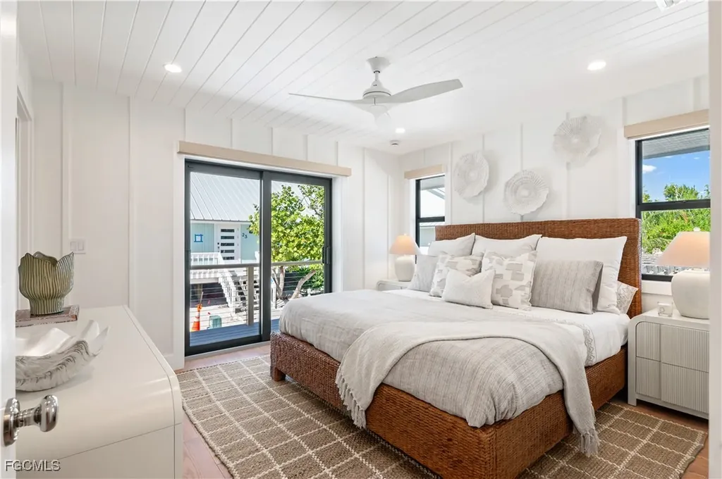 24 Beach Homes Captiva FL 33924