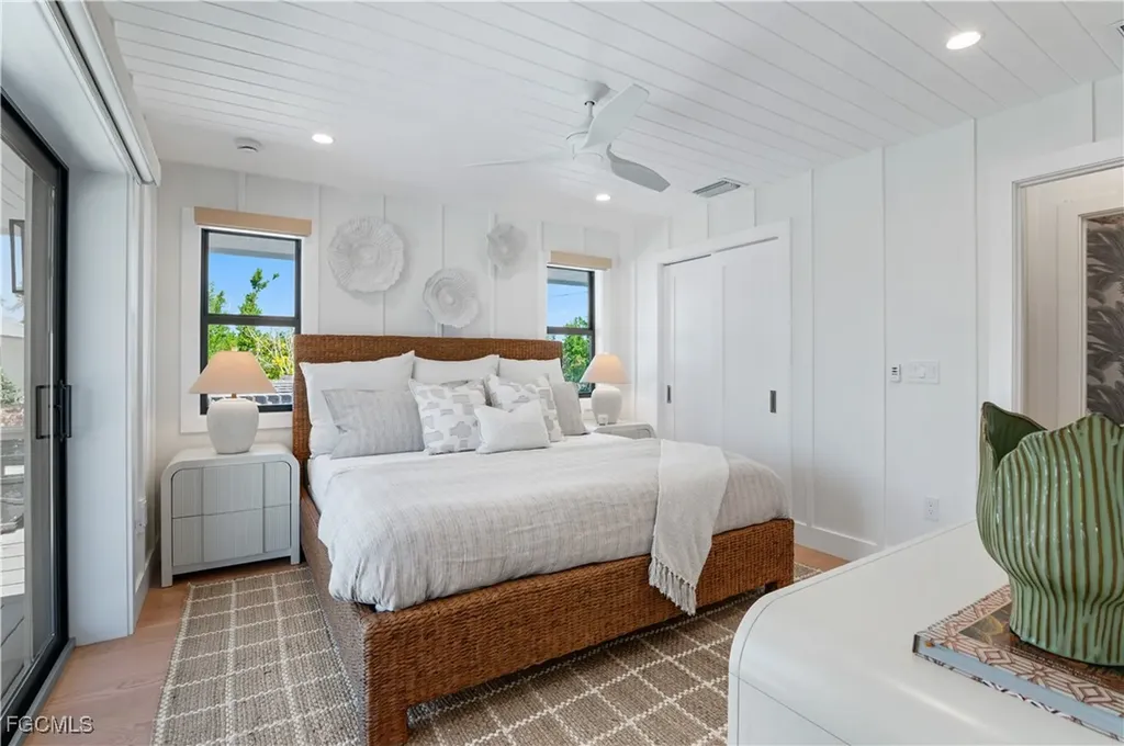 24 Beach Homes Captiva FL 33924