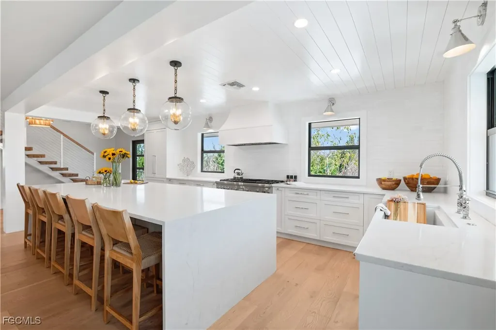 24 Beach Homes Captiva FL 33924