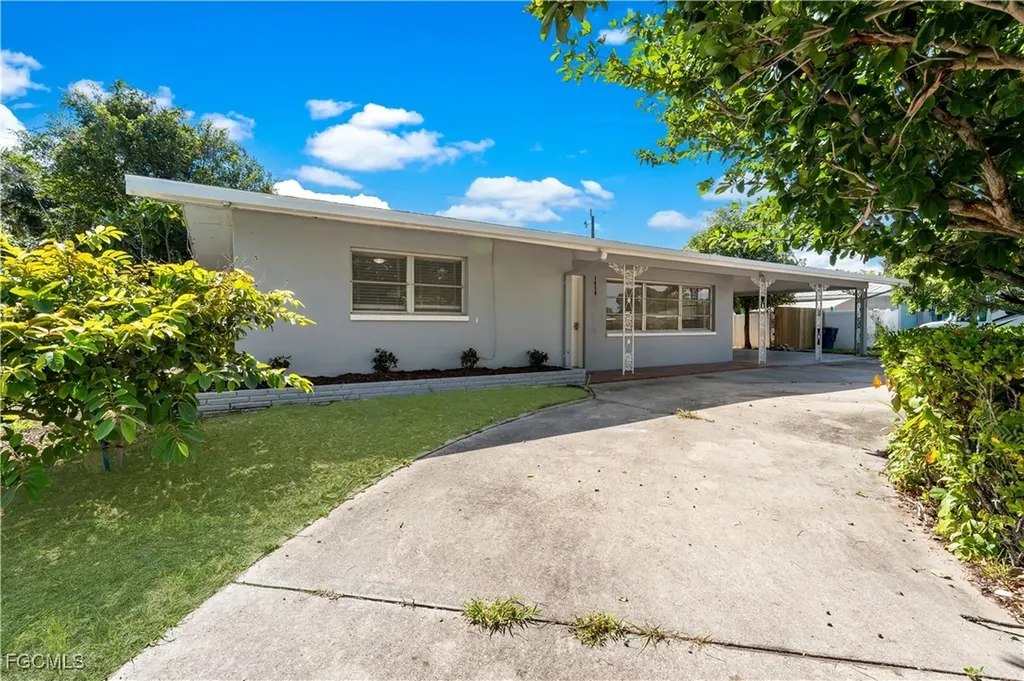 1450 Charles Road Fort Myers FL 33919